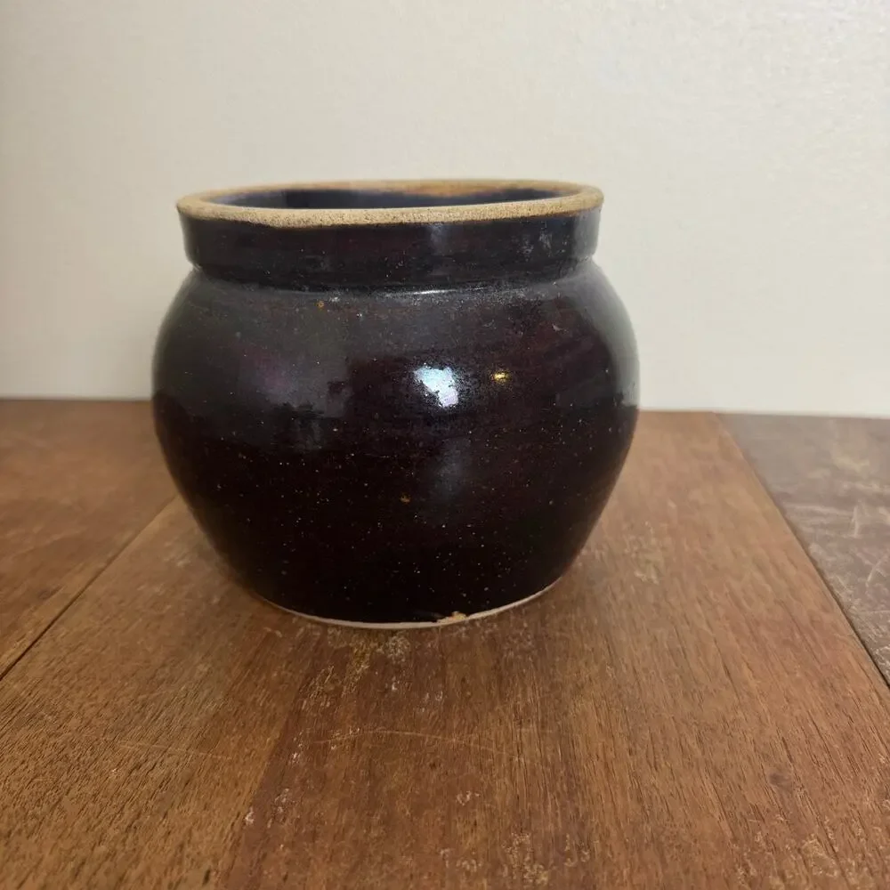 Vintage Antique Black Stoneware Bean Crock with‎ handle no lid planter Farmhouse